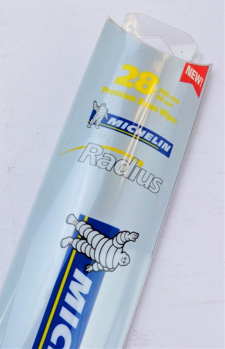 Michelin 28 inch Radius Premium Beam w/ Frameless Curved Design Wiper Blade