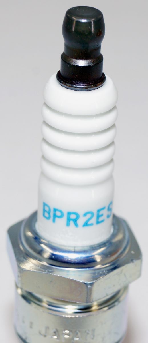 NGK 2015 Spark Plug Solid Tip BPR2ES John Deere Kawasaki Yamaha