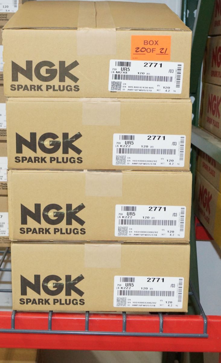 NGK 2771 V-Power Spark Plug UR5