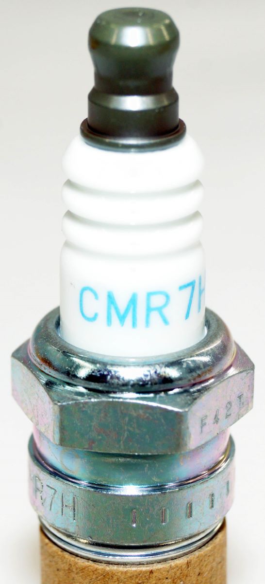 NGK 3066 Spark Plug CMR7H for Husqvarna Redmax Echo Tanaka Jonsered