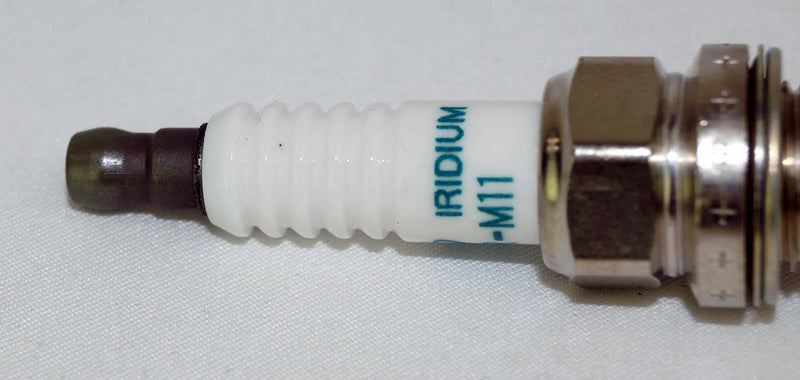 Denso 3422 SKJ16DR-M11 Spark Plug Iridium Long Life
