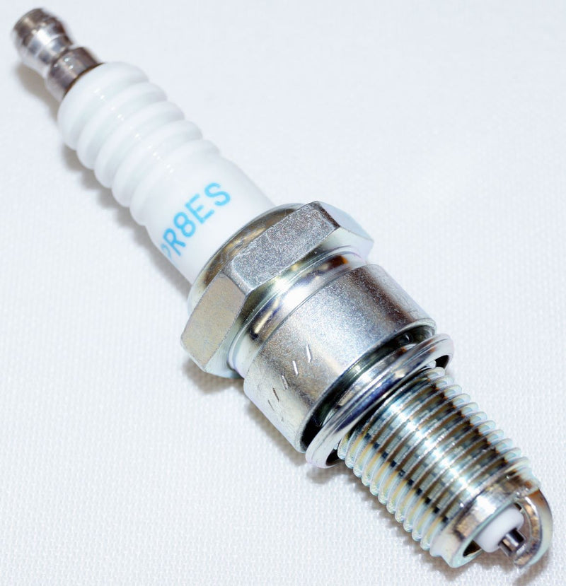 NGK 3923 BPR8ES Nickel Spark Plug