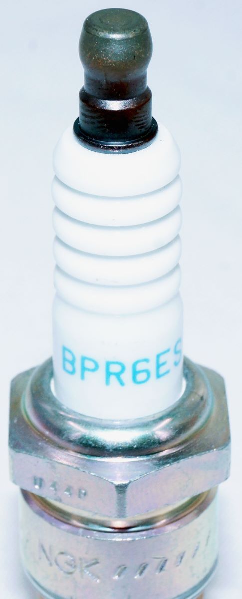 NGK 4008 BPR6ES Nickel Spark Plug