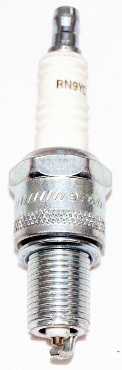 Champion Copper Plus 415 Spark Plug RN9YC