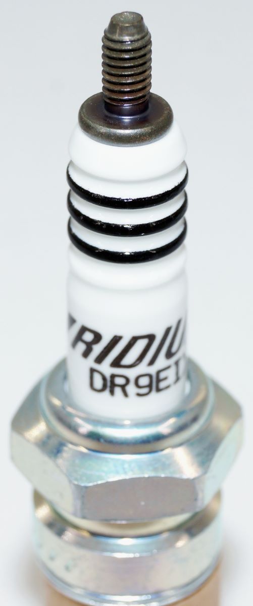 NGK 4772 DR9EIX Iridium IX Spark Plug