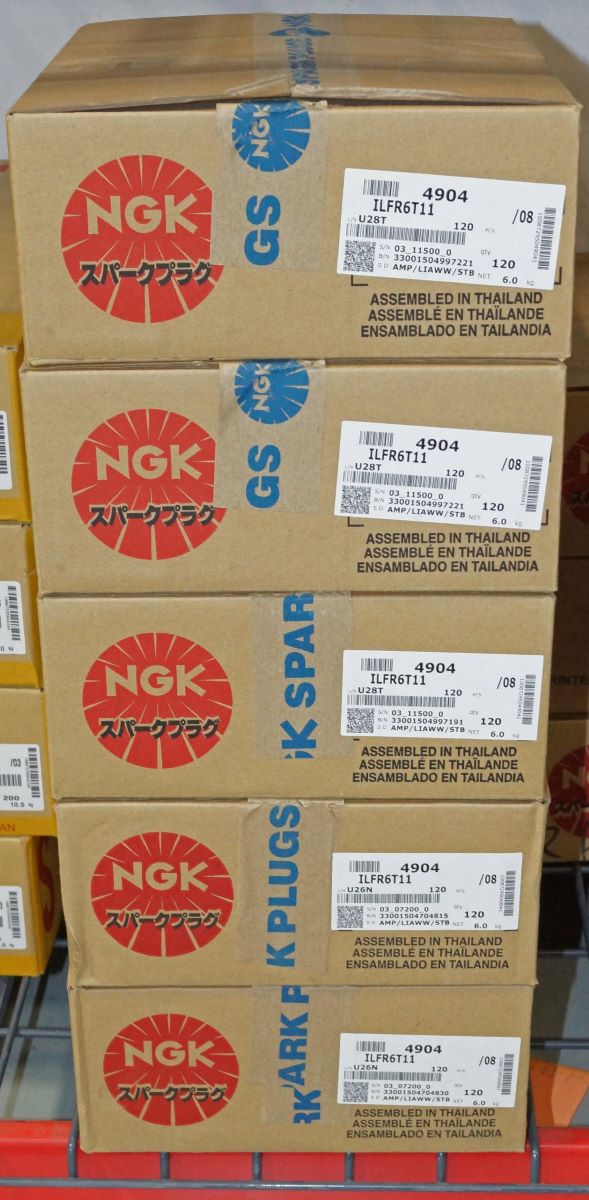 NGK 4904 Spark Plug Laser Iridium ILFR6T11