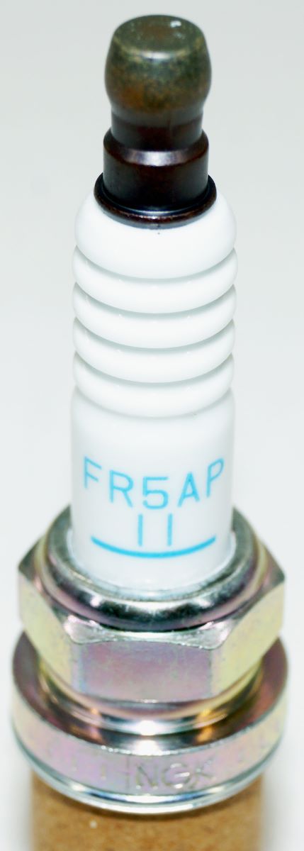 NGK 5463 FR5AP-11 Laser Platinum Spark Plug