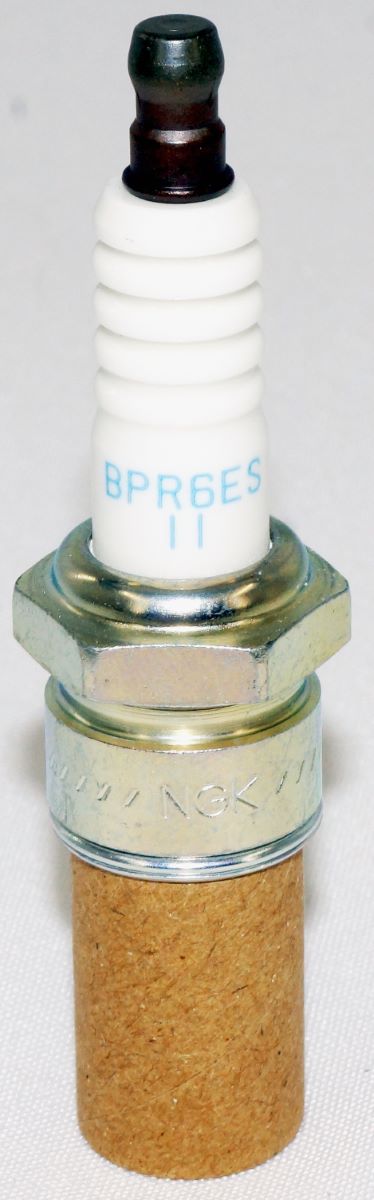 NGK 7133 Nickel Spark Plug Standard BPR6ES11