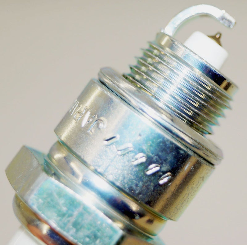 NGK 7355 Irdium Spark Plug XR5IX