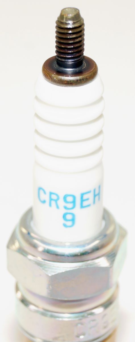 NGK 7502 CR9EH-9 Nickel Spark Plug