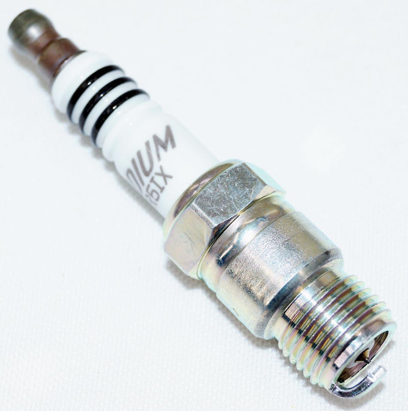 NGK 7516 YR5IX Iridium IX Spark Plug