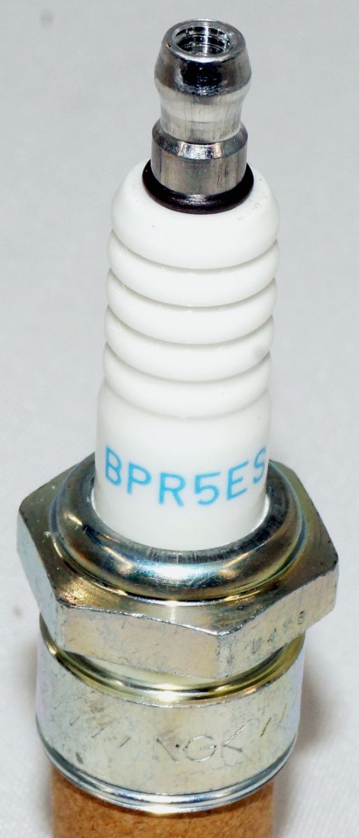 NGK Spark Plug 7734 with Removable Tip BPR5ES