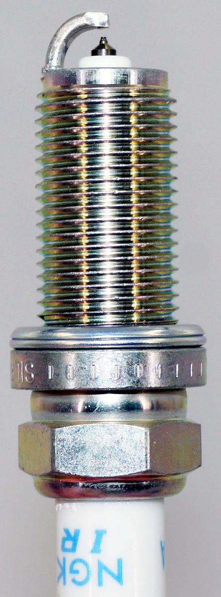 NGK 7913 Iridium Spark Plug SILFR6A