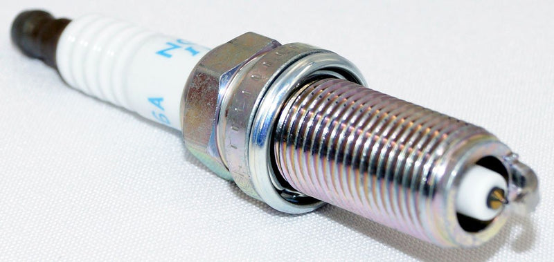 NGK 7913 Iridium Spark Plug SILFR6A