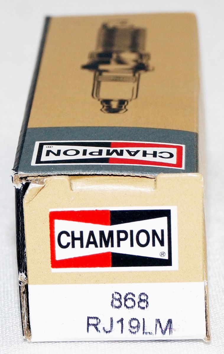 Champion Copper Plus 868 Spark Plug RJ19LM