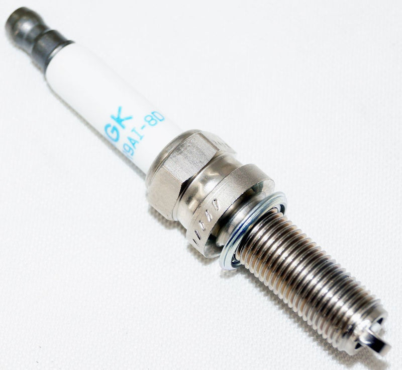 NGK 90526 LMAR9AI-8D Laser Iridium Spark Plug