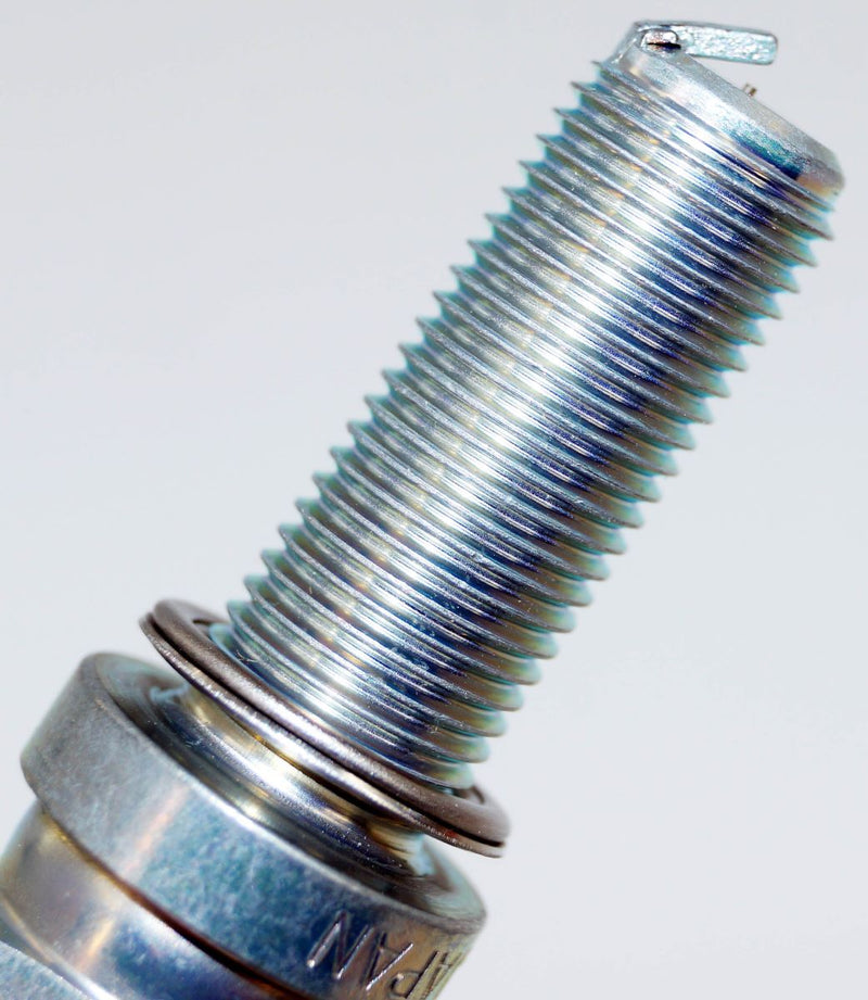 NGK 9356 R0451B-8 Racing Plug