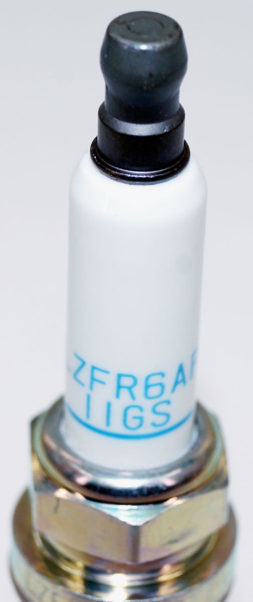 NGK 95712 LZFR6AP11GS Laser Platinum Spark Plug