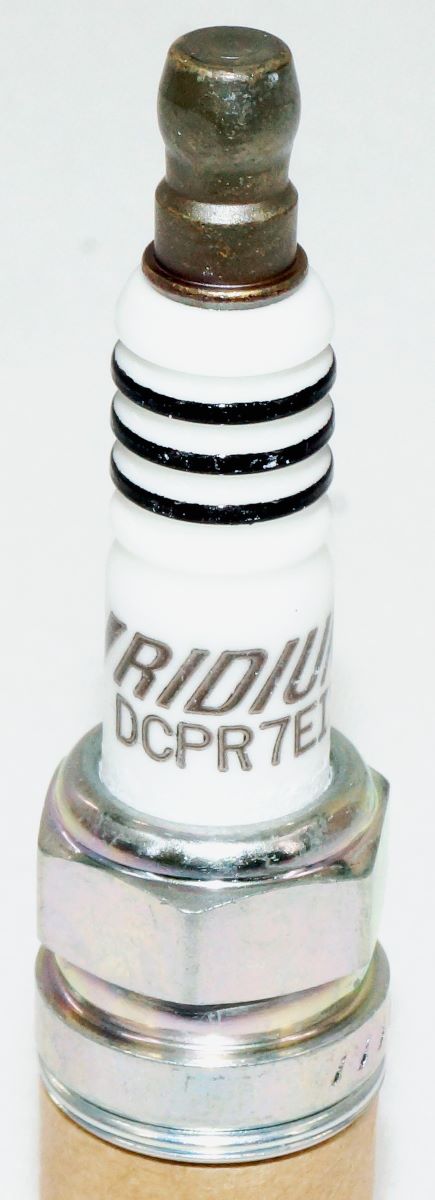 NGK 97637 - Iridium IX Spark Plug DCPR7EIX 6046